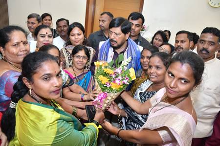 Union Minister Ramdas Athawale Rushes To Aid Injured In Moshi Tragedy; Sanghamitra Gaikwad Praises His People-Centric Leadership, Calls For Greater Access To Women Empowerment Schemes
